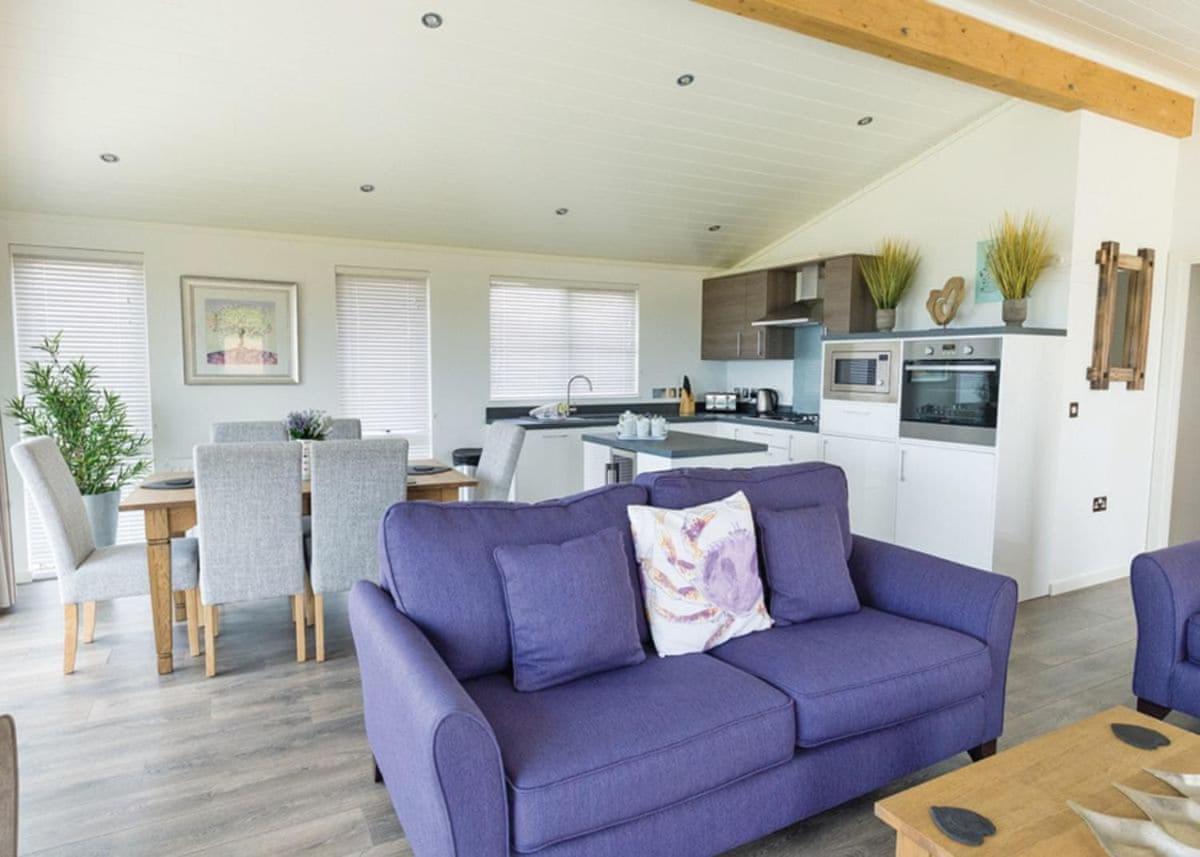 Fishguard Bay Resort Llanllawer Exterior photo